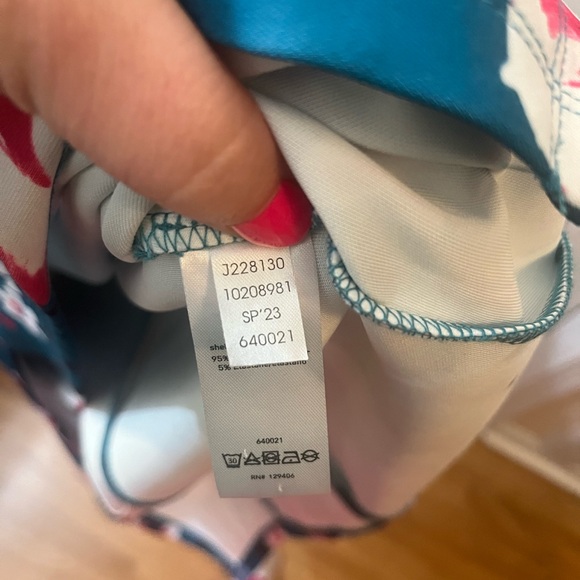 Floral Wrap Dress from Venus - Picture 5 of 6